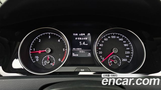 Volkswagen Golf (VII) 2.0 TDI Premium 2015 — фото 8