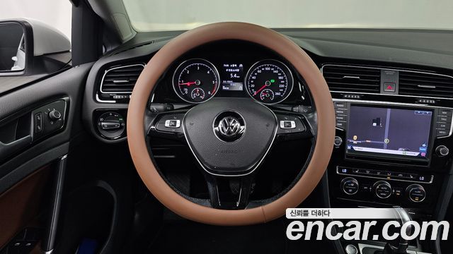 Volkswagen Golf (VII) 2.0 TDI Premium 2015 — фото 13