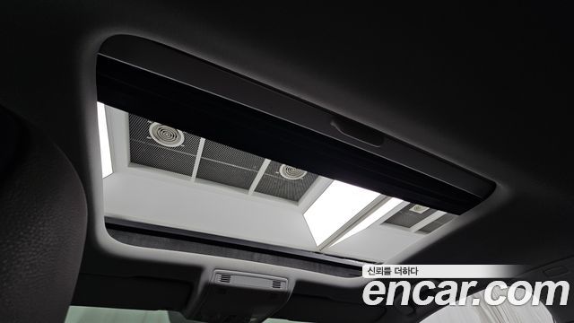 Volkswagen Golf (VII) 2.0 TDI Premium 2015 — фото 17