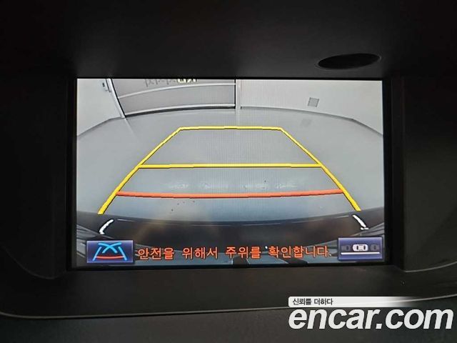 Lexus ES300h Supreme XV60 2014 — фото 16