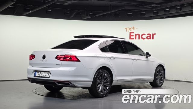 Volkswagen Passat GT (B8) 2.0 TDI 4Motion Prestige 2021 — фото 2