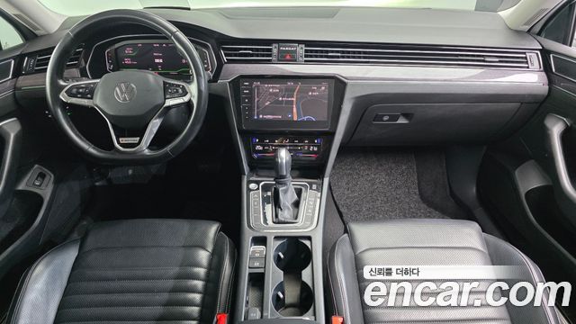 Volkswagen Passat GT (B8) 2.0 TDI 4Motion Prestige 2021 — фото 7