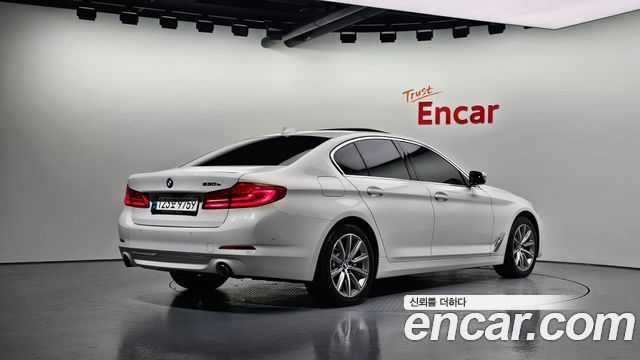 BMW 5 Series (G30) 530e Luxury 2020 — фото 2
