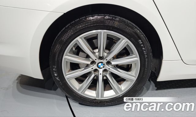 BMW 5 Series (G30) 530e Luxury 2020 — фото 5