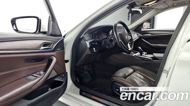 BMW 5 Series (G30) 530e Luxury 2020 — фото 10