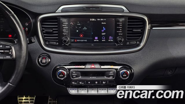 Kia Sorento Diesel 2.2 2WD Marster 2019 — фото 16