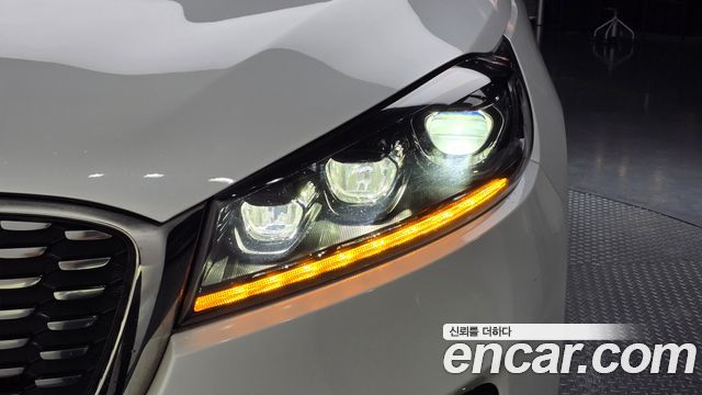 Kia Sorento Diesel 2.2 2WD Marster 2019 — фото 22