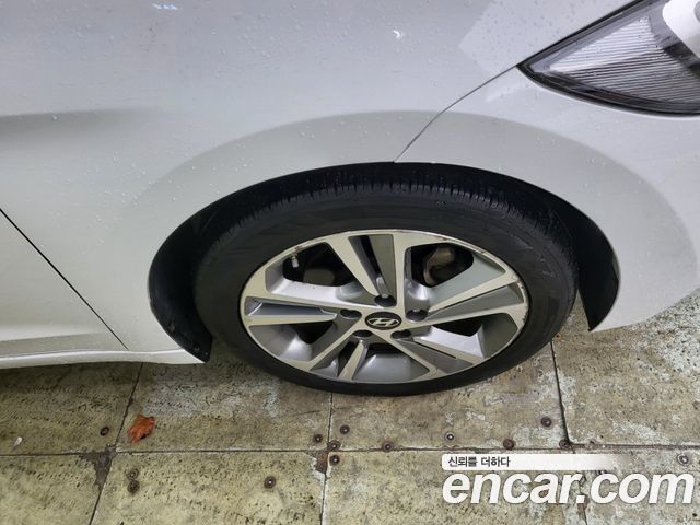 Hyundai Avante (AD) 1.6 GDI Value Plus 2017 — фото 5