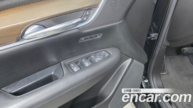Cadillac XT5 3.6 Platinum 2019 — фото 20