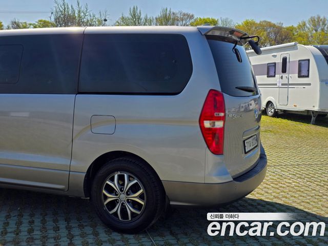 Hyundai Grand Starex 12-Seater Wagon Modern Special 2018 — фото 3