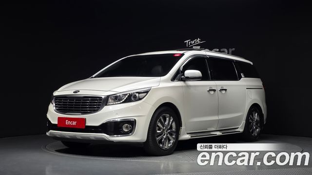 Kia Carnival 9-seater Prestige