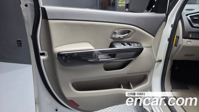 Kia Carnival 9-seater Prestige 2016 — фото 25