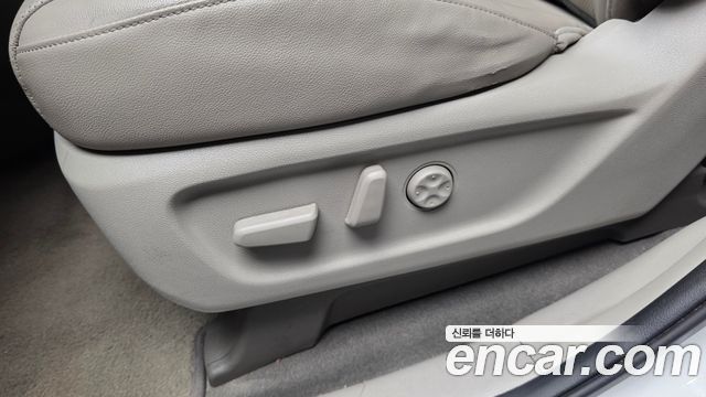Kia Carnival 9-seater Prestige 2016 — фото 31