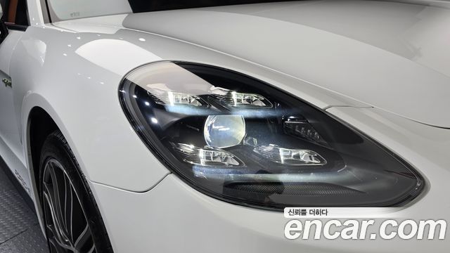 Porsche Panamera (971) 2.9 AWD E-Hybrid 2020 — фото 22