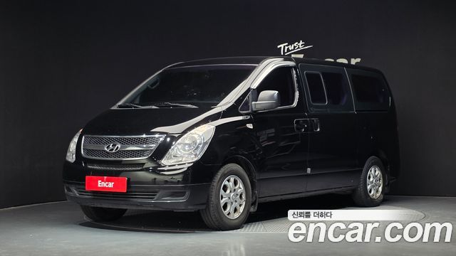 Hyundai Grand Starex 12-Seater Wagon CVX Deluxe