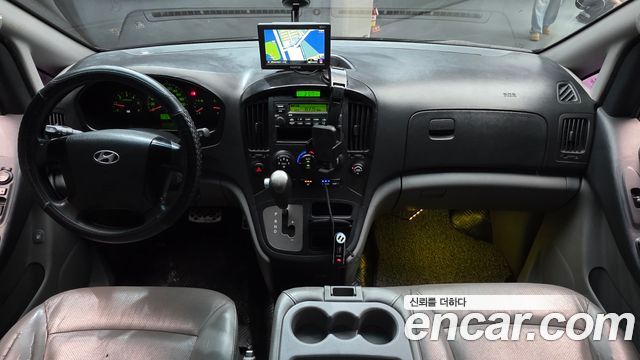 Hyundai Grand Starex 12-Seater Wagon CVX Deluxe 2013 — фото 7