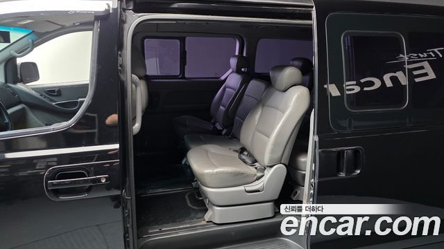 Hyundai Grand Starex 12-Seater Wagon CVX Deluxe 2013 — фото 11