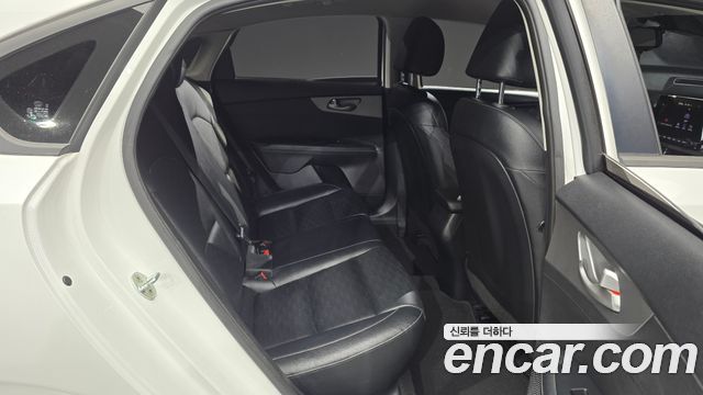 Kia K3 Luxury 2020 — фото 12
