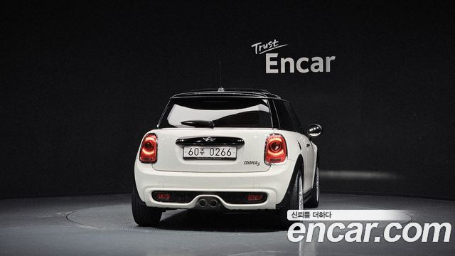 MINI Cooper S Standard Third Generation 2017 — фото 4