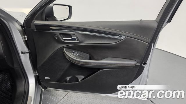 Chevrolet Impala 2.5 Premier 2018 — фото 25