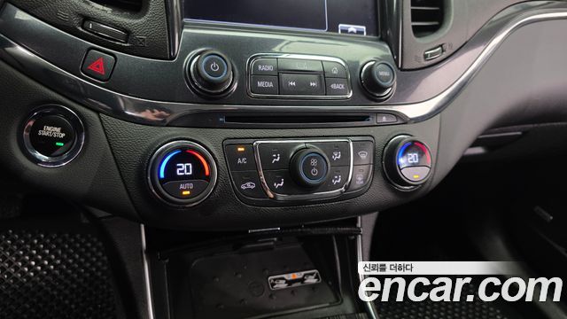 Chevrolet Impala 2.5 Premier 2018 — фото 27