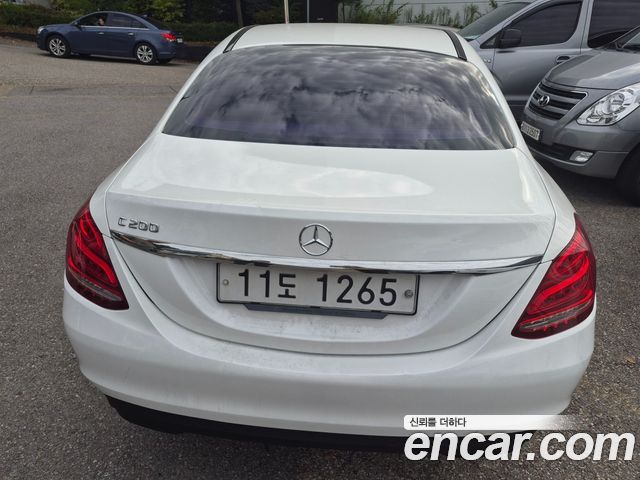Mercedes-Benz C-Class (W205) C200 2016 — фото 5
