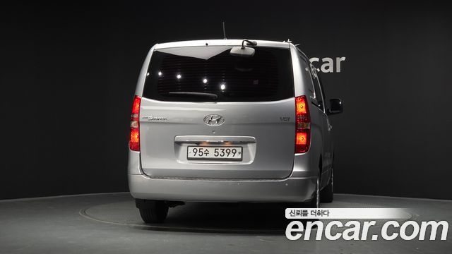 Hyundai Grand Starex Van 5-Seater Modern 2019 — фото 4