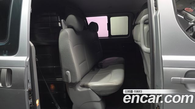 Hyundai Grand Starex Van 5-Seater Modern 2019 — фото 11