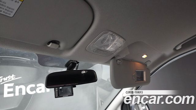 Hyundai Grand Starex Van 5-Seater Modern 2019 — фото 17