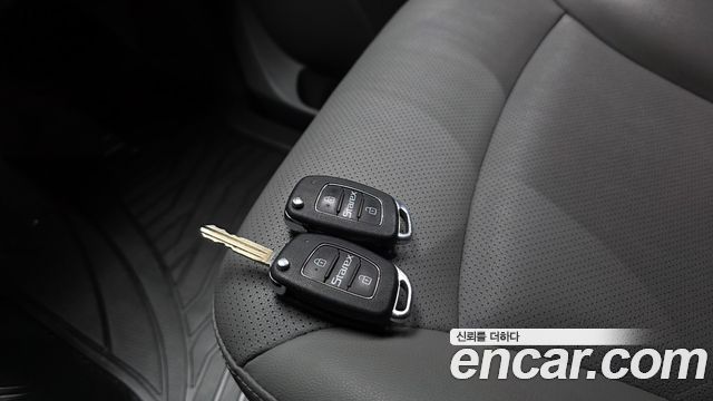 Hyundai Grand Starex Van 5-Seater Modern 2019 — фото 18