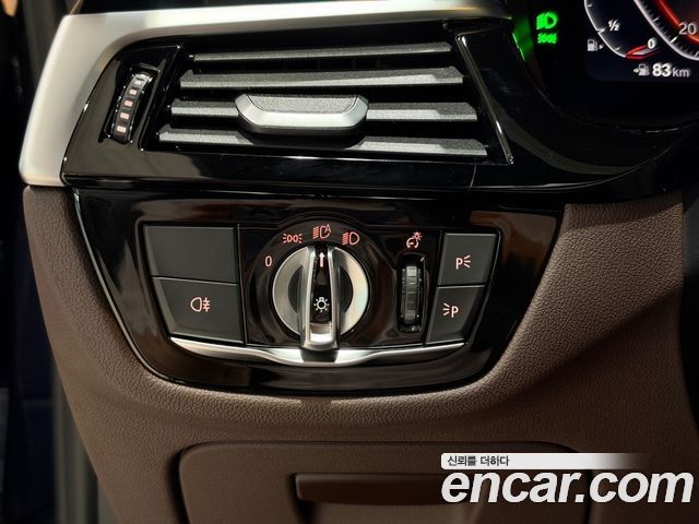 BMW 6 Series GT (G32) 630i xDrive M Sport 2024 — фото 11