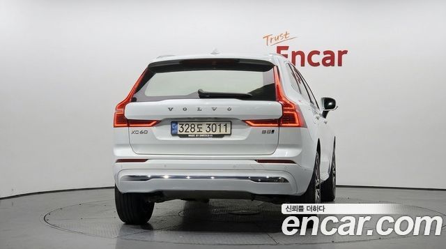Volvo XC60 (II) B5 Inscription 2022 — фото 4
