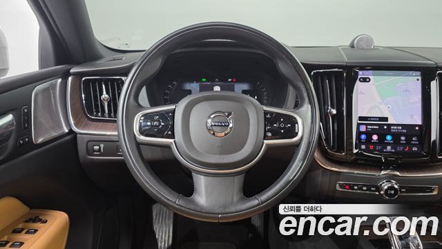 Volvo XC60 (II) B5 Inscription 2022 — фото 16