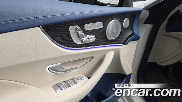 Mercedes-Benz E-Class (W213) E300d 4MATIC Coupe 2023 — фото 18