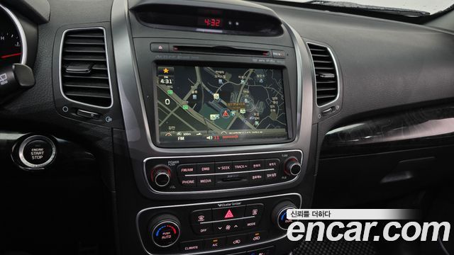 Kia Sorento R Diesel 2.0 2WD Prestige 2014 — фото 14