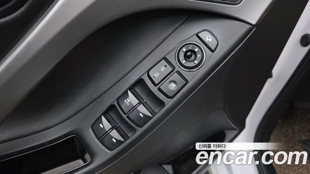 Hyundai Avante 1.6 GDi Modern Standard 2015 — фото 11