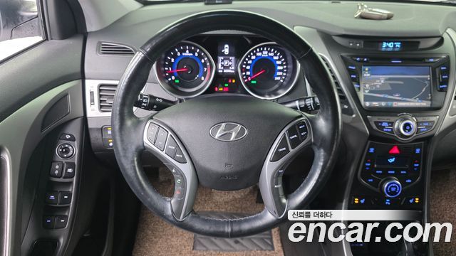 Hyundai Avante 1.6 GDi Modern Standard 2015 — фото 13