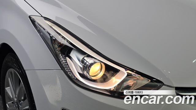 Hyundai Avante 1.6 GDi Modern Standard 2015 — фото 22