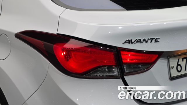 Hyundai Avante 1.6 GDi Modern Standard 2015 — фото 23