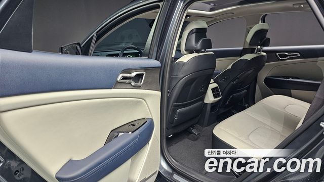 Kia Sportage Hybrid (V) Signature 2WD 2023 — фото 17