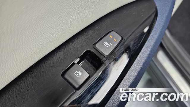 Kia Sportage Hybrid (V) Signature 2WD 2023 — фото 18