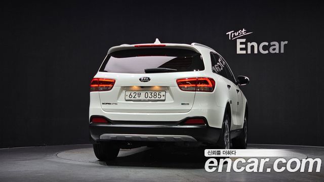 Kia Sorento Diesel 2.0 2WD Noblesse 2016 — фото 4