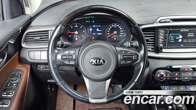 Kia Sorento Diesel 2.0 2WD Noblesse 2016 — фото 15