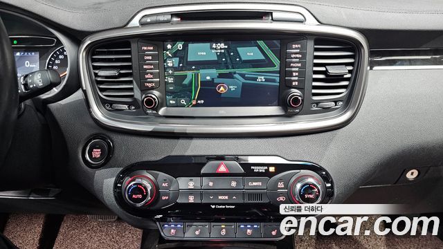 Kia Sorento Diesel 2.0 2WD Noblesse 2016 — фото 19