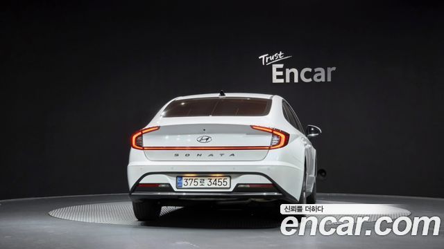 Hyundai Sonata (DN8) 2.0 Premium Family 2021 — фото 4