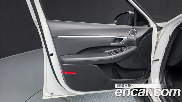 Hyundai Sonata (DN8) 2.0 Premium Family 2021 — фото 24