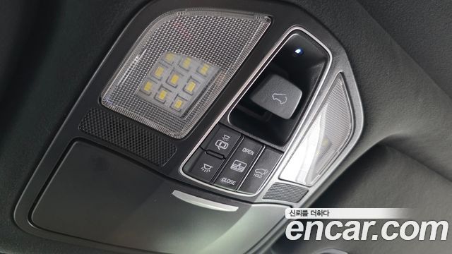 Hyundai Maxcruise Gas 3.3 4WD Finest Edition 2018 — фото 20