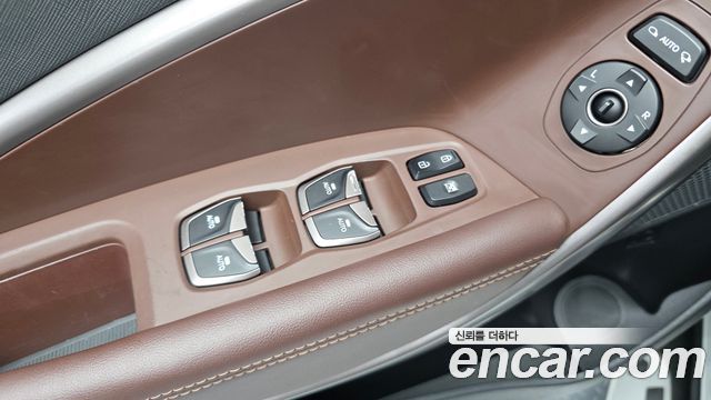 Hyundai Maxcruise Gas 3.3 4WD Finest Edition 2018 — фото 36