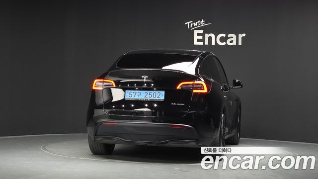 Tesla Model Y Long Range AWD 2022 — фото 4