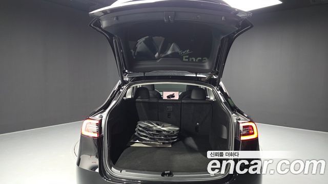 Tesla Model Y Long Range AWD 2022 — фото 34